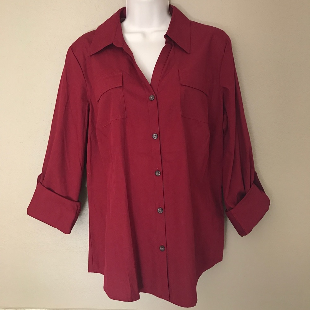 Van Heusen Button Down Long Sleeve Blouse in Large